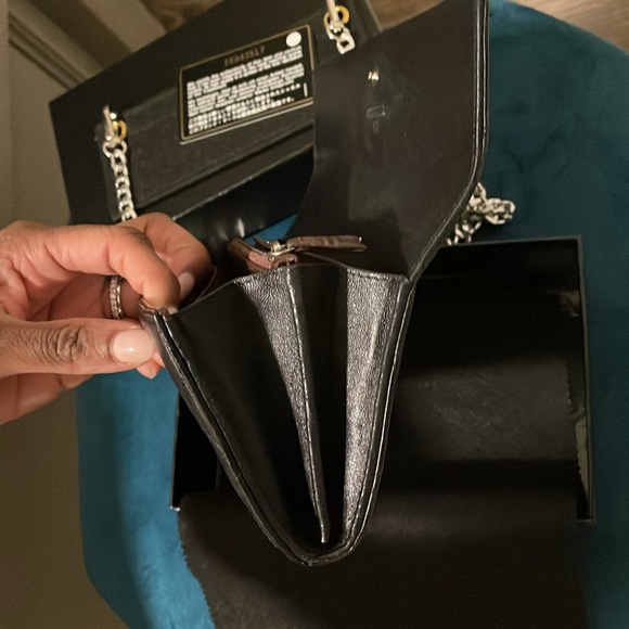 Caviar Chanel wallet - Picture 9 of 17